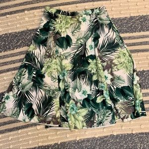 Monstera plant skirt